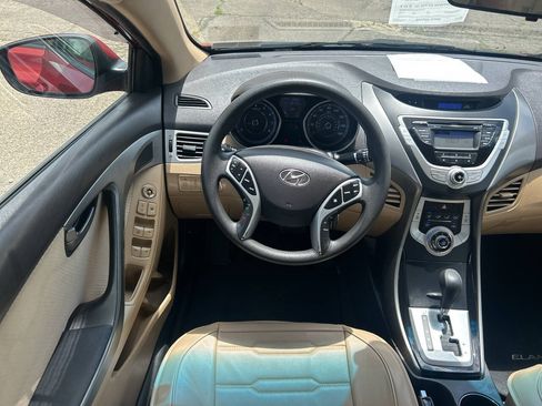 Used 2012 Hyundai Elantra GLS w/ Preferred Pkg 3 FWD image 30