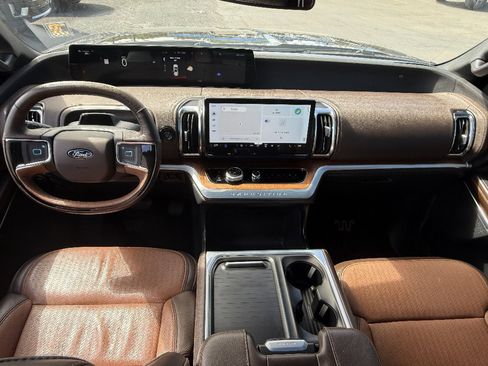 Used 2025 Ford Expedition King Ranch image 20