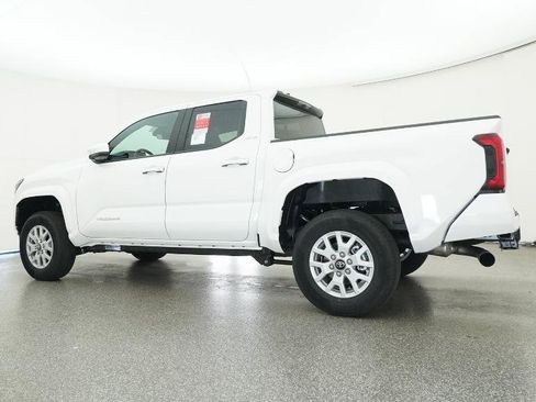 New 2025 Toyota Tacoma SR5 image 12