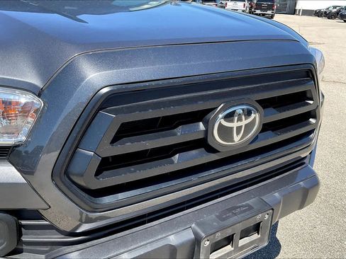Used 2022 Toyota Tacoma SR w/ SR Convenience Package image 28