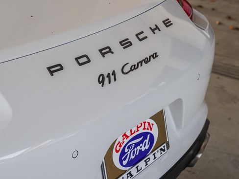 Used 2018 Porsche 911 Carrera RWD image 9