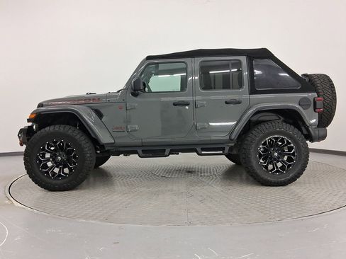 Used 2021 Jeep Wrangler Unlimited Rubicon image 2