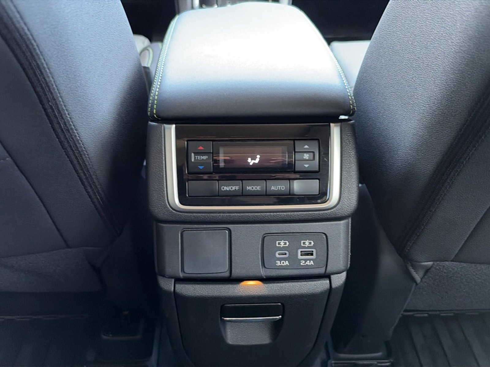 Used 2025 Subaru Ascent Onyx Edition w/ Onyx Package AWD/4WD image 21