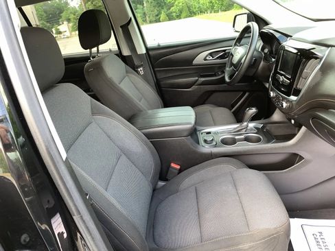 Used 2020 Chevrolet Traverse LS FWD image 29
