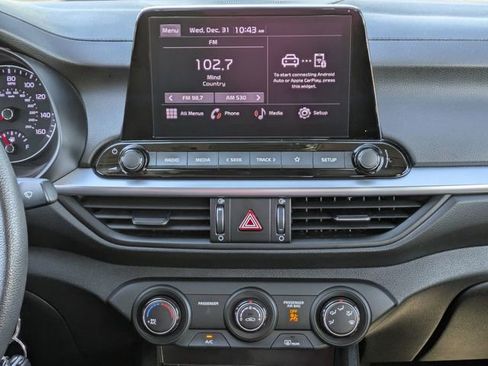 Used 2023 Kia Forte LXS w/ LXS Technology Package image 21