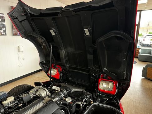 Used 1996 Chevrolet Corvette Coupe RWD image 32
