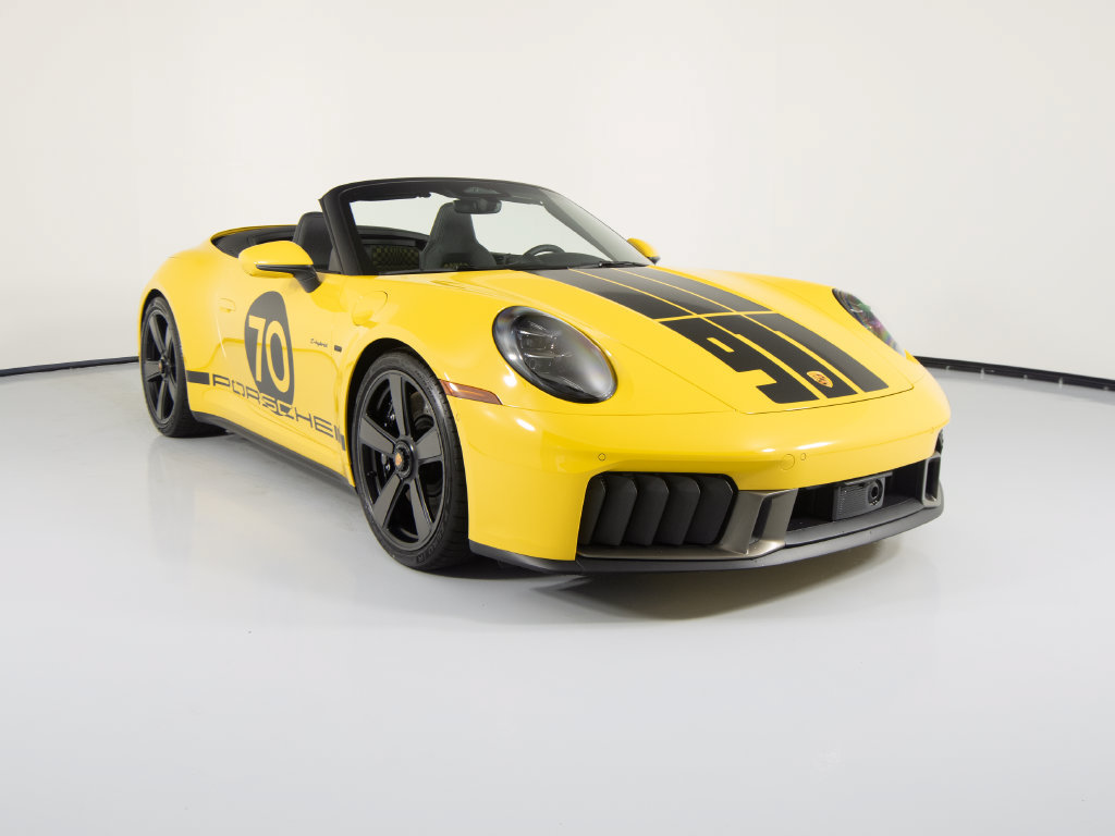 Certified 2026 Porsche 911 Carrera GTS RWD image 12