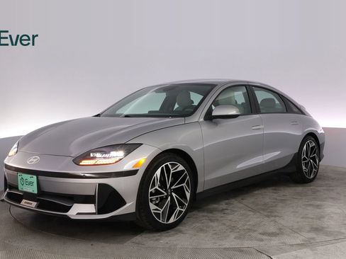 Used 2024 Hyundai Ioniq 6 SEL RWD image 2