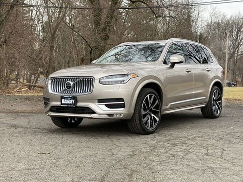 Used 2023 Volvo XC90 B6 Plus AWD/4WD image 1