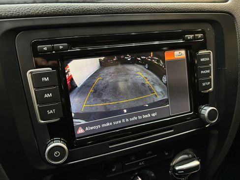 Used 2014 Volkswagen Jetta TDI FWD image 19