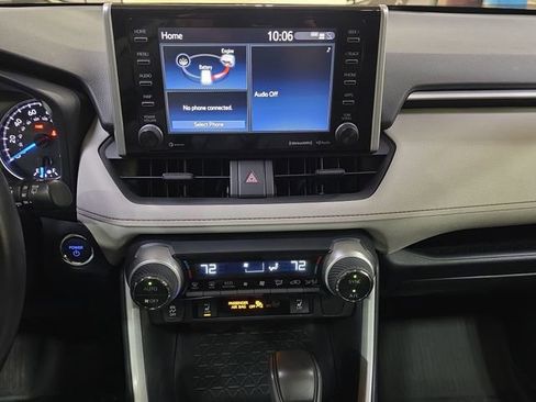 Used 2020 Toyota RAV4 XLE image 21