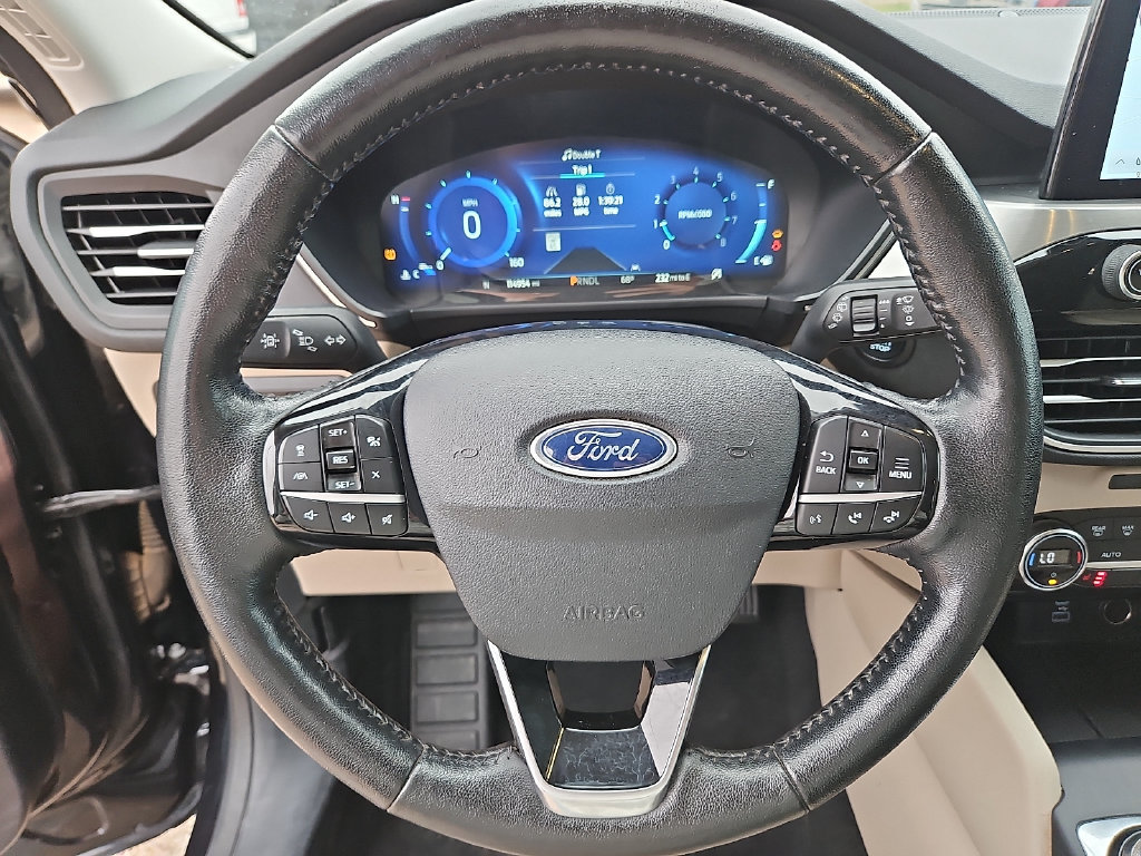 Used 2021 Ford Escape Titanium w/ Class II Trailer Tow Package AWD/4WD image 21