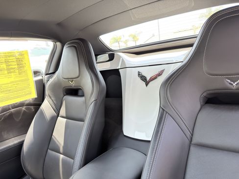 Used 2014 Chevrolet Corvette Stingray Convertible w/ 2LT Preferred Equipment Group RWD image 28