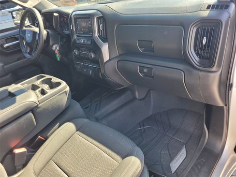 Used 2020 Chevrolet Silverado 1500 Custom w/ Custom Value Package image 19