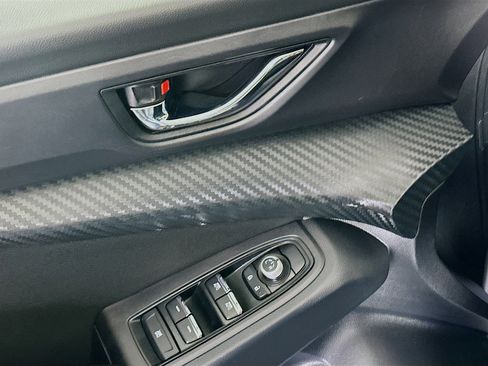 Used 2024 Subaru Ascent Premium w/ Convenience Package image 15