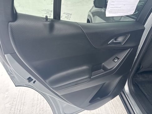 Certified 2025 Chevrolet Equinox LT w/ Safety and Technology Package image 36