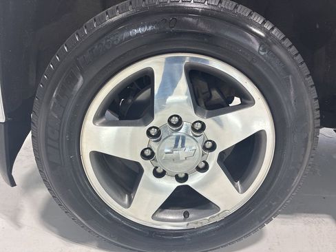 Used 2017 Chevrolet Silverado 2500 LTZ w/ Duramax Plus Package AWD/4WD image 12
