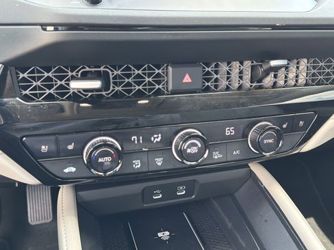 Certified 2025 Honda Accord Touring image 10