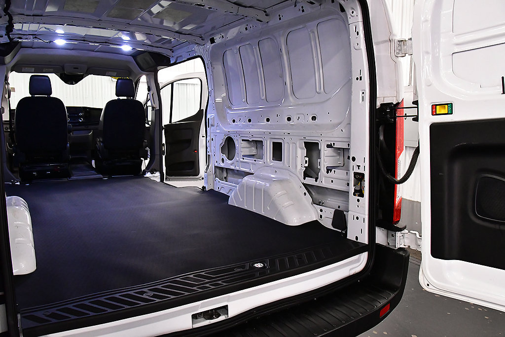 Used 2025 Ford Transit 250 Low Roof AWD image 30