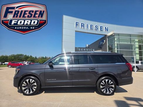 Used 2025 Ford Expedition Max Platinum w/ Driver's Package AWD/4WD image 4