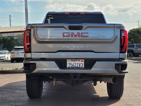 Used 2025 GMC Sierra 2500 Denali w/ Denali Reserve Package image 7
