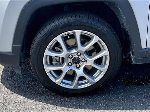 Used 2025 Jeep Compass Limited AWD/4WD image 32