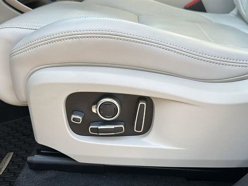 Used 2025 Jaguar F-PACE R-Dynamic S image 10