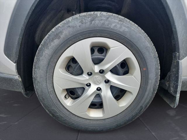 Certified 2023 Toyota RAV4 LE AWD/4WD image 15