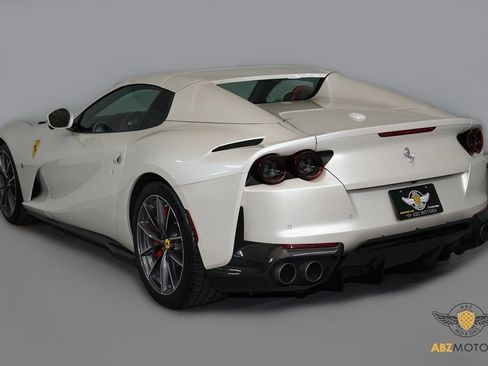 Used 2023 Ferrari 812 GTS image 8