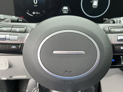 Certified 2025 Hyundai Kona Limited image 20