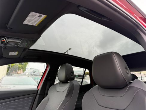 Used 2023 Volkswagen ID.4 Pro S AWD/4WD image 18