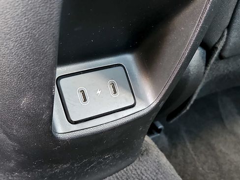 Used 2025 Hyundai Elantra SEL FWD image 28