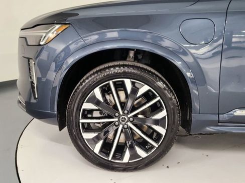 New 2026 Volvo XC90 T8 Core w/ Protection Package image 11