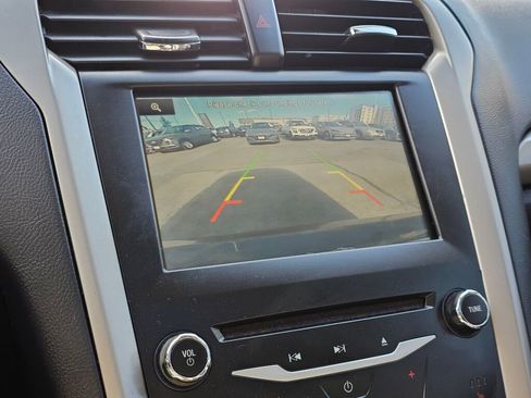 Used 2015 Ford Fusion SE w/ Equipment Group 502A image 22