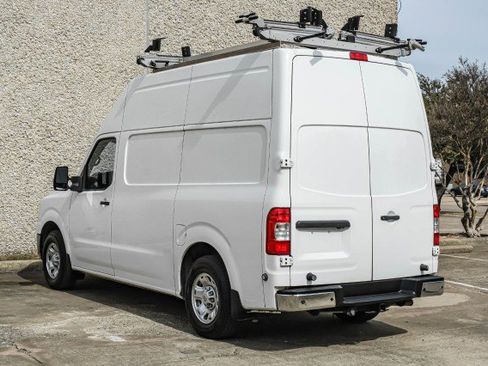 Used 2021 Nissan NV 2500 SV w/ Navigation Package image 14