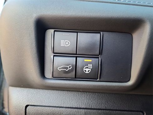 Used 2022 Toyota Highlander Limited image 29