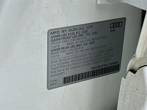 Used 2020 Audi Q3 2.0T Premium AWD/4WD image 27