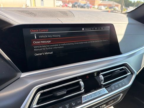 Used 2022 BMW X5 xDrive40i w/ Premium Package AWD/4WD image 22