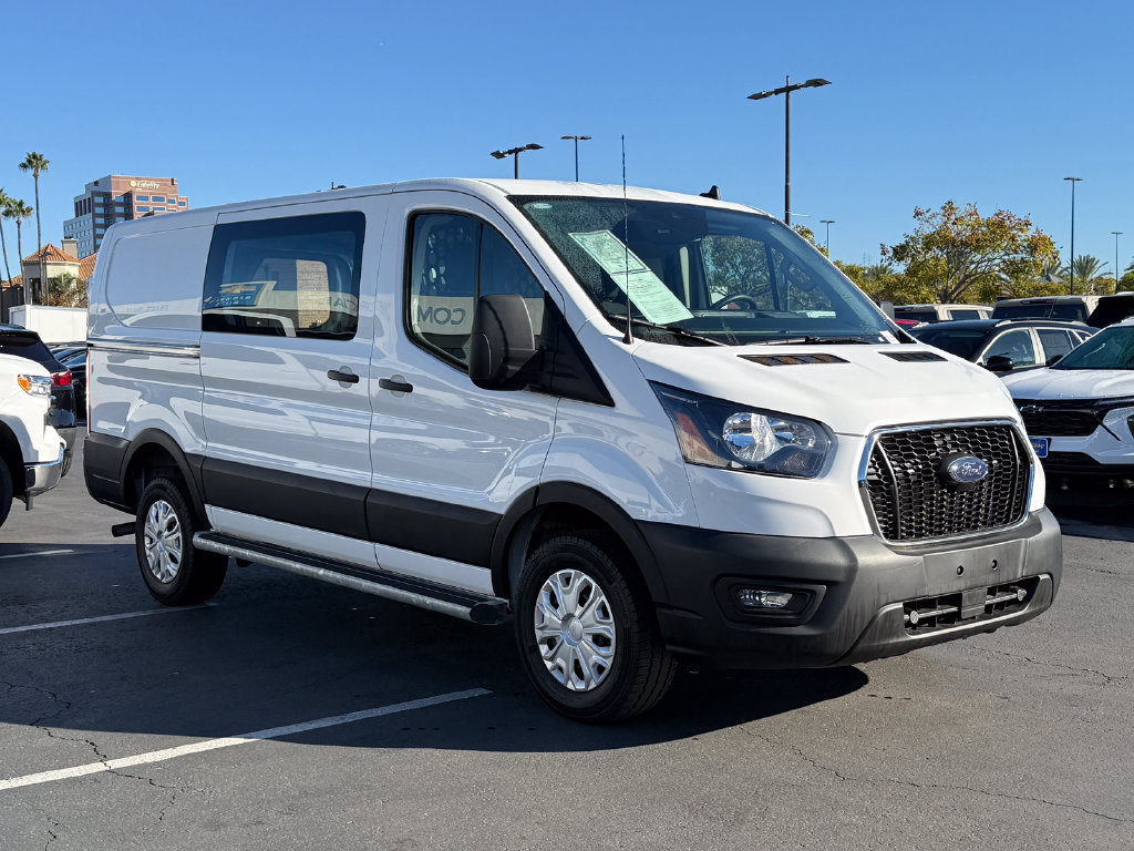 Used 2025 Ford Transit 250 Low Roof w/ Exterior Upgrade Package RWD image 4