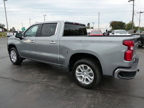 Used 2023 Chevrolet Silverado 1500 LTZ w/ Z71 Off-Road Package image 7
