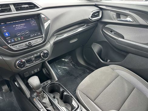 Certified 2023 Chevrolet TrailBlazer LT w/ Convenience Package AWD/4WD image 32