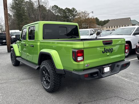 New 2025 Jeep Gladiator Sport image 8