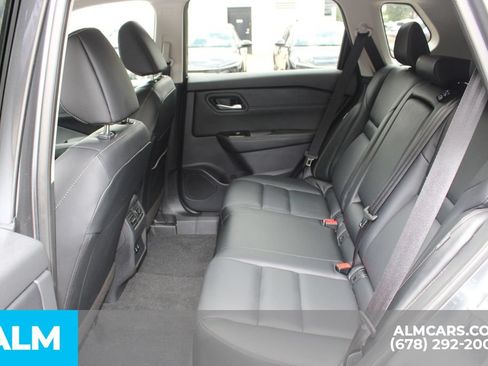 Used 2026 Nissan Rogue SL FWD image 17