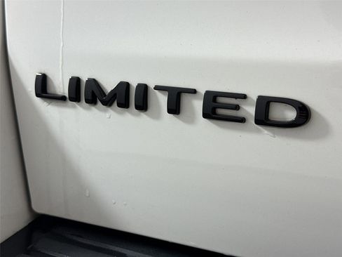 Used 2022 Ford Expedition Max Limited AWD/4WD image 32