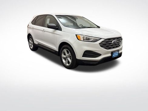 Used 2019 Ford Edge SE image 3