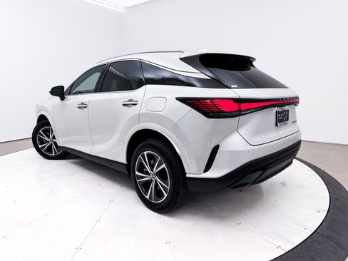 Used 2024 Lexus RX 350 FWD w/ Technology Package image 2