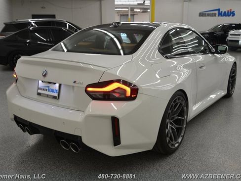 Used 2023 BMW M2 w/ Lighting Package image 9