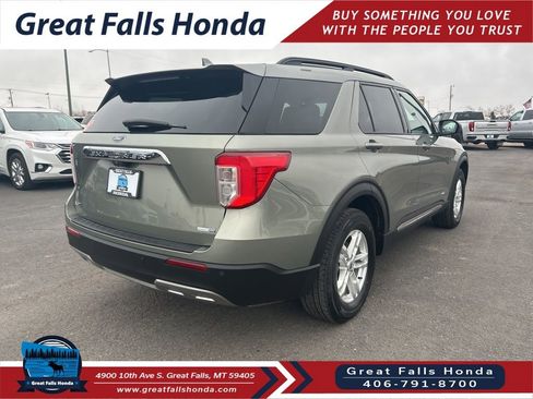 Used 2020 Ford Explorer XLT w/ Equipment Group 202A image 9