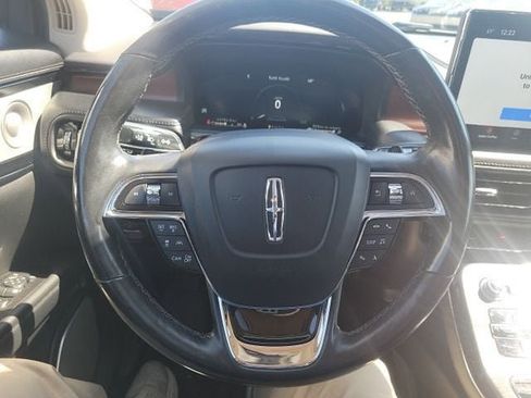 Used 2022 Lincoln Nautilus Reserve w/ Equipment Group 202A image 22