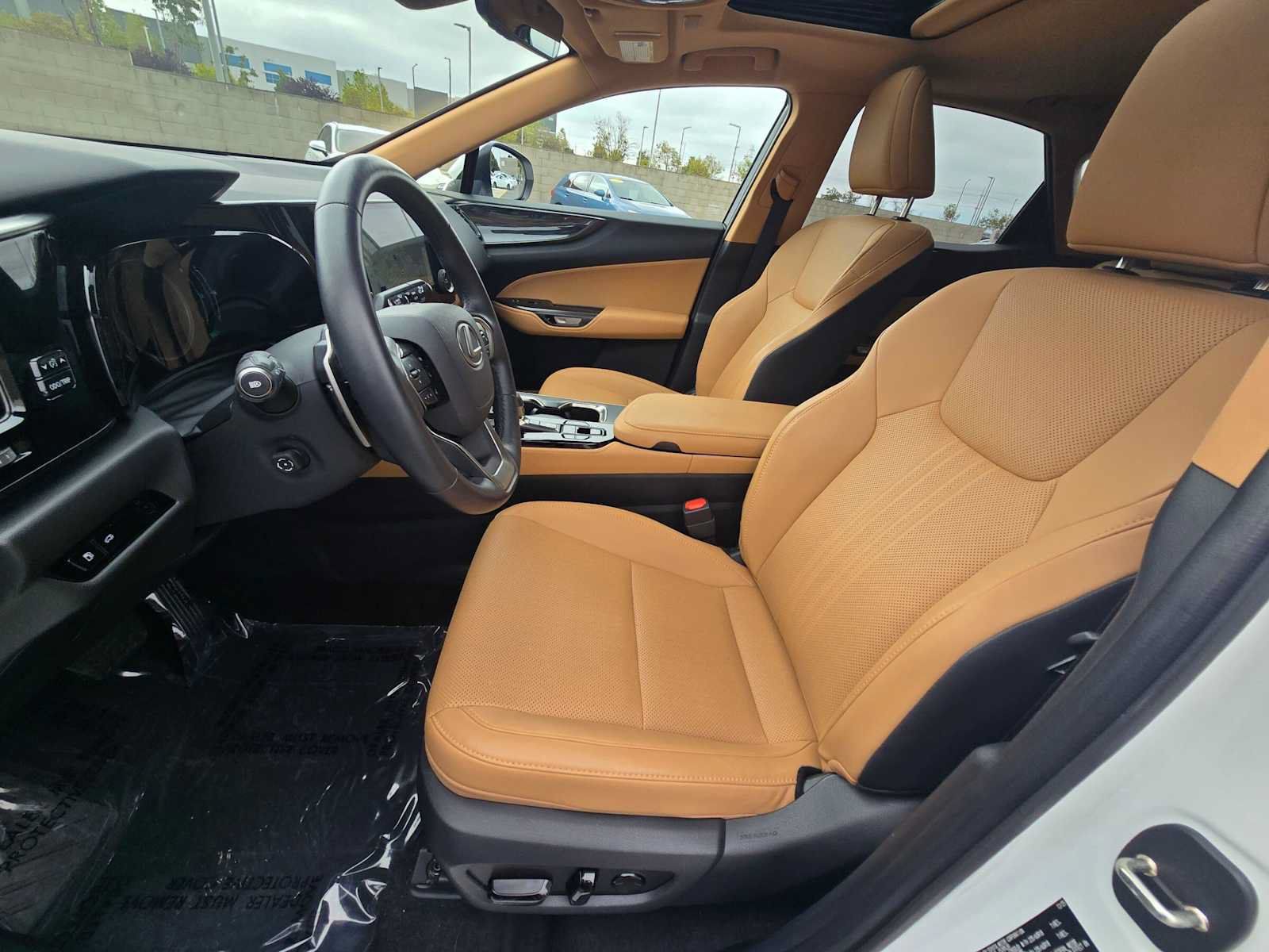 Certified 2026 Lexus NX 350h AWD w/ Accessory Package (2T) image 22
